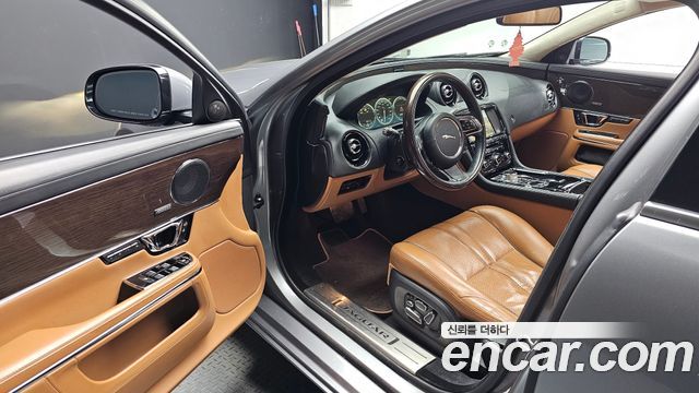 Jaguar XJ 3.0 SC AWD Portfolio LWB X351 2015 — фото 10