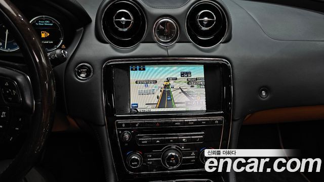 Jaguar XJ 3.0 SC AWD Portfolio LWB X351 2015 — фото 13
