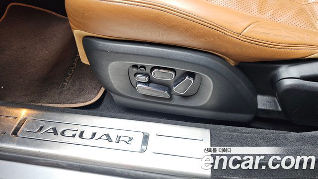 Jaguar XJ 3.0 SC AWD Portfolio LWB X351 2015 — фото 32
