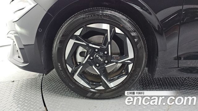 Kia K5 (III) 2.0 Noblesse 2025 — фото 5