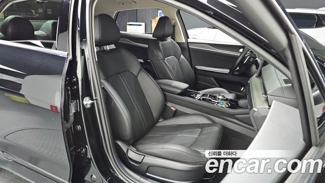 Kia K5 (III) 2.0 Noblesse 2025 — фото 10