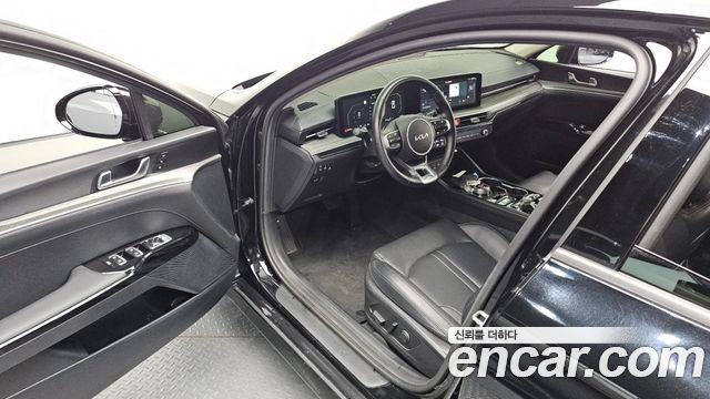 Kia K5 (III) 2.0 Noblesse 2025 — фото 11