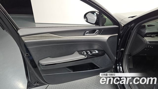 Kia K5 (III) 2.0 Noblesse 2025 — фото 24
