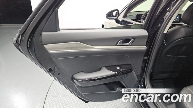 Kia K5 (III) 2.0 Noblesse 2025 — фото 25