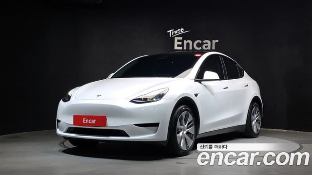 Tesla Model Y RWD 2023 — фото 1