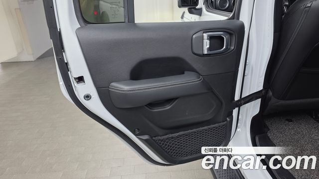 Jeep Wrangler (JL) 2.0 Overland 4Door 2020 — фото 25
