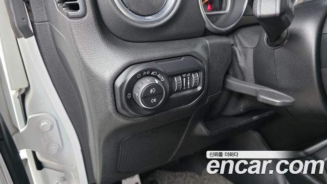 Jeep Wrangler (JL) 2.0 Overland 4Door 2020 — фото 27