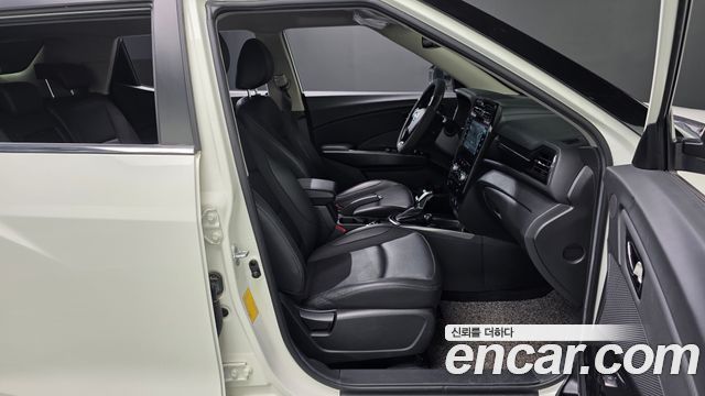 KG Mobility (SsangYong) Tivoli Air 1.5 A3 2WD 2022 — фото 11