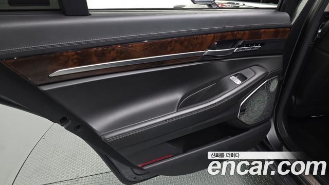 Genesis EQ900 5.0 GDI AWD Prestige 2018 — фото 25
