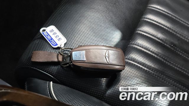 Genesis EQ900 5.0 GDI AWD Prestige 2018 — фото 31