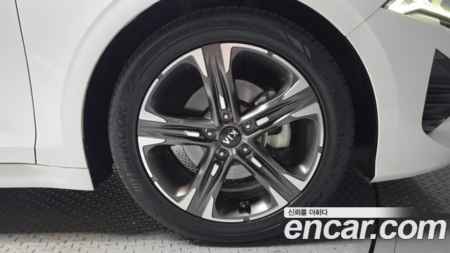 Kia K5 (III) 2.0 Noblesse 2021 — фото 21