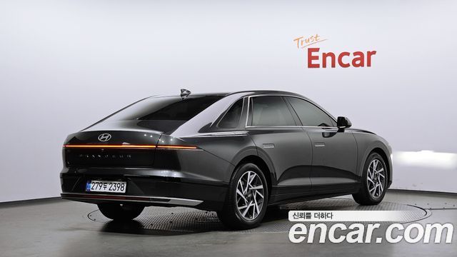 Hyundai Grandeur (GN7) 2,5 Gasoline 2WD Premium 2025 — фото 2