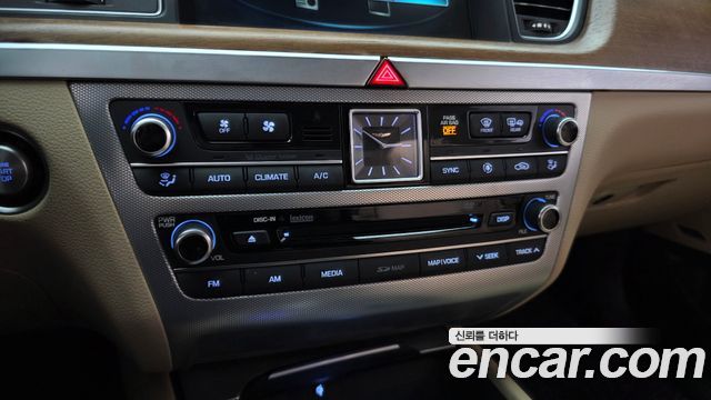 Genesis G80 3.3 GDI Prestige 2018 — фото 17