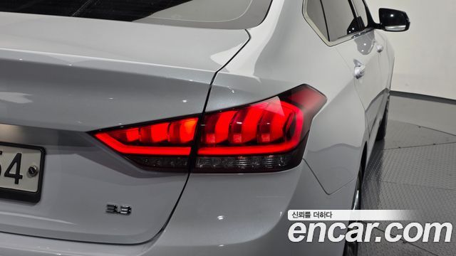 Genesis G80 3.3 GDI Prestige 2018 — фото 23