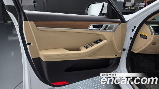 Genesis G80 3.3 GDI Prestige 2018 — фото 24