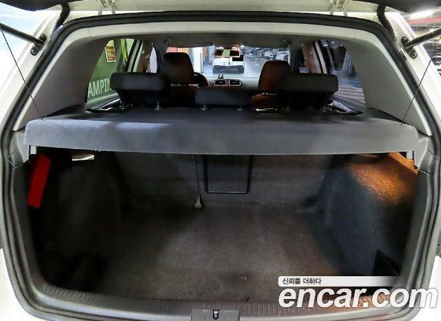 Volkswagen Golf (VI) 1.6 TDI Blue Motion StyleEdition 2013 — фото 17