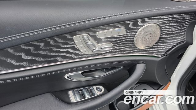 Mercedes-Benz E-Class (W213) E350 4MATIC AMG Line 2022 — фото 28