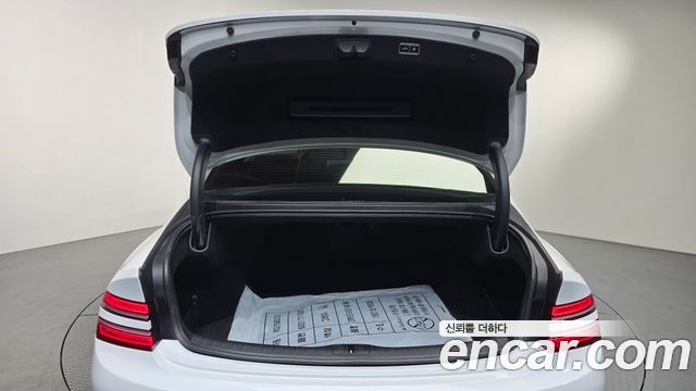 Genesis G80 (RG3) Gasoline 2.5 Turbo AWD 2024 — фото 19