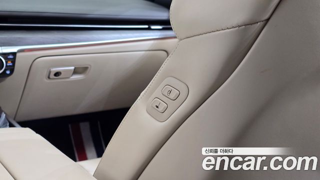 Genesis G80 (RG3) Gasoline 2.5 Turbo AWD 2024 — фото 29