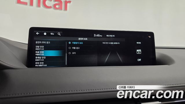 Genesis G80 (RG3) Gasoline 2.5 Turbo AWD 2024 — фото 36