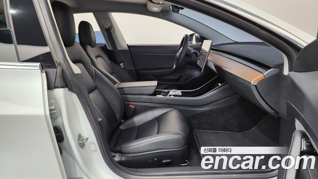 Tesla Model 3 Standard Range Plue RWD 2020 — фото 11