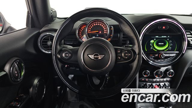MINI Cooper Convertible Standard 3rd Generation 2018 — фото 13