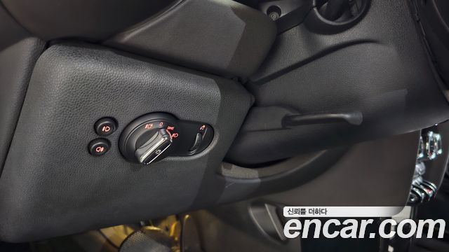 MINI Cooper Convertible Standard 3rd Generation 2018 — фото 19