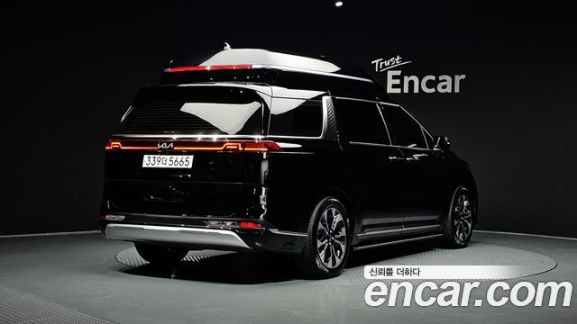 Kia Carnival (IV) Gasoline 4-Seater Hi-Limousine Signature 2023 — фото 2