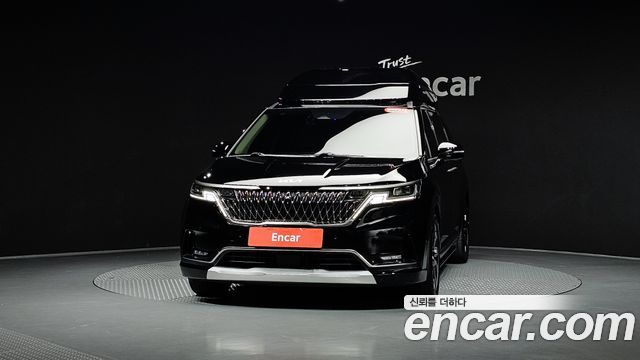 Kia Carnival (IV) Gasoline 4-Seater Hi-Limousine Signature 2023 — фото 3