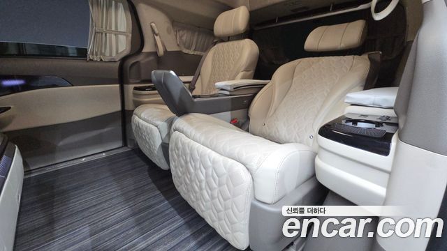 Kia Carnival (IV) Gasoline 4-Seater Hi-Limousine Signature 2023 — фото 12