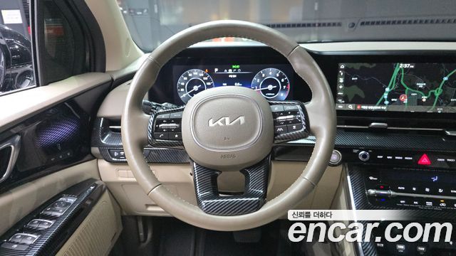 Kia Carnival (IV) Gasoline 4-Seater Hi-Limousine Signature 2023 — фото 13