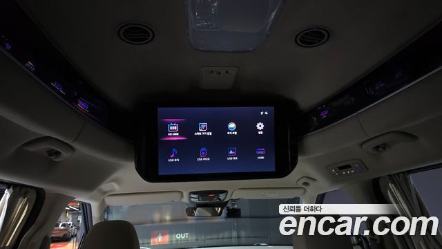 Kia Carnival (IV) Gasoline 4-Seater Hi-Limousine Signature 2023 — фото 18