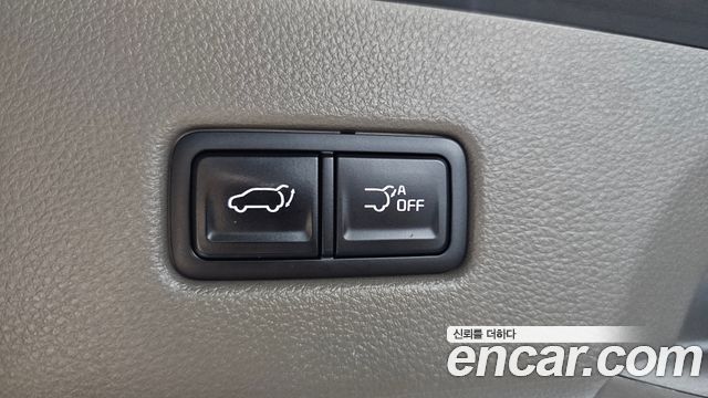 Kia Carnival (IV) Gasoline 4-Seater Hi-Limousine Signature 2023 — фото 20