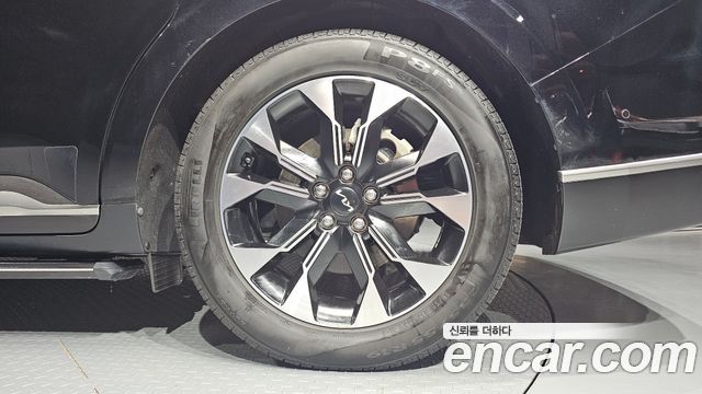 Kia Carnival (IV) Gasoline 4-Seater Hi-Limousine Signature 2023 — фото 21