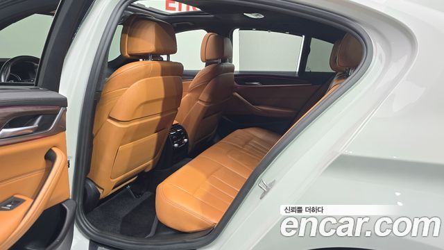 BMW 5 Series (G30) 520d M Sport Package Plus 2017 — фото 11
