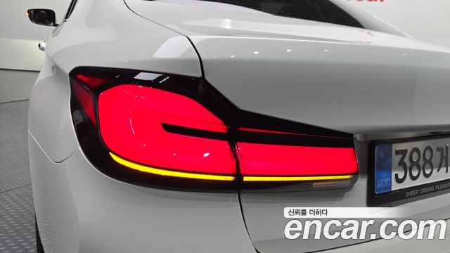 BMW 5 Series (G30) 520d M Sport Package Plus 2017 — фото 23