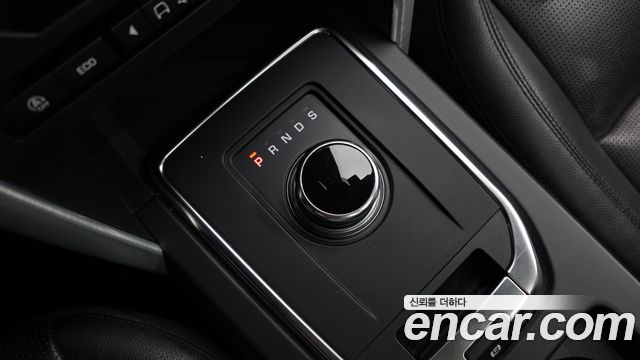 Land Rover Discovery Sport 2.0 TD4 SE (150PS) 2019 — фото 9