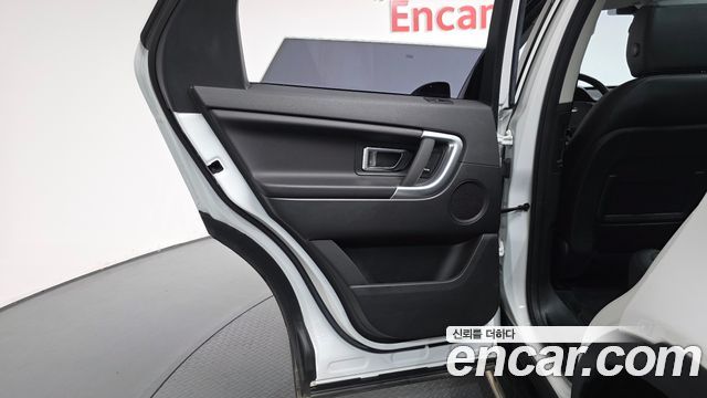 Land Rover Discovery Sport 2.0 TD4 SE (150PS) 2019 — фото 31