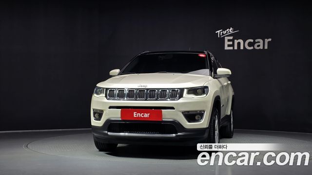 Jeep Compass (II) 2.4 Limitied AWD 2019 — фото 3