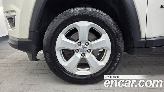 Jeep Compass (II) 2.4 Limitied AWD 2019 — фото 5