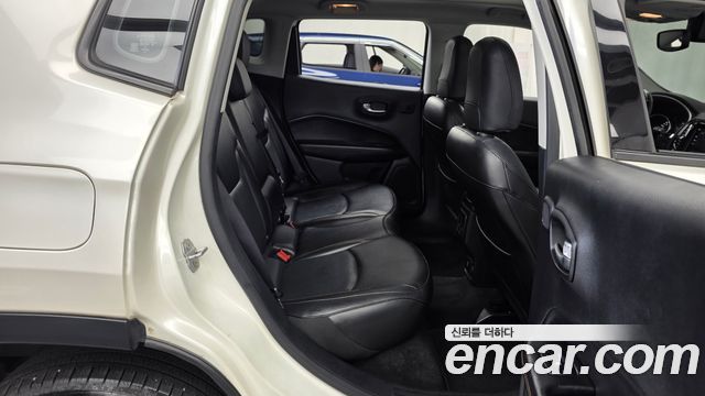 Jeep Compass (II) 2.4 Limitied AWD 2019 — фото 12
