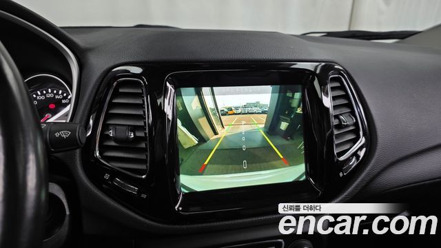 Jeep Compass (II) 2.4 Limitied AWD 2019 — фото 15