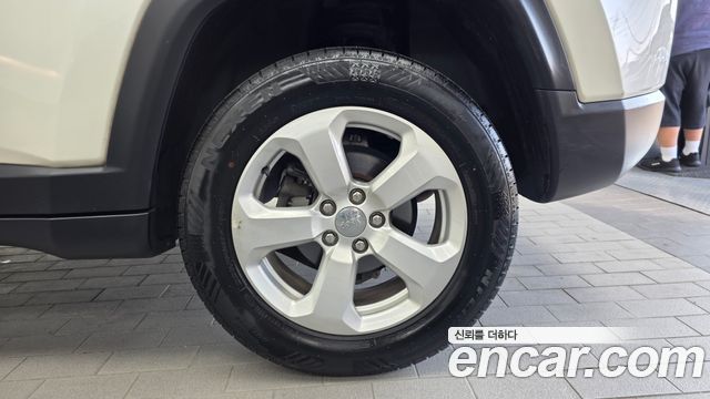 Jeep Compass (II) 2.4 Limitied AWD 2019 — фото 21