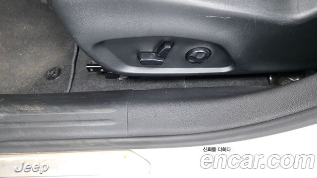 Jeep Compass (II) 2.4 Limitied AWD 2019 — фото 31
