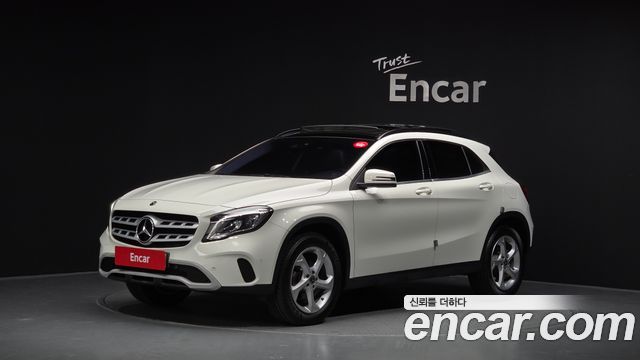 Mercedes-Benz GLA-Class (X156) GLA220