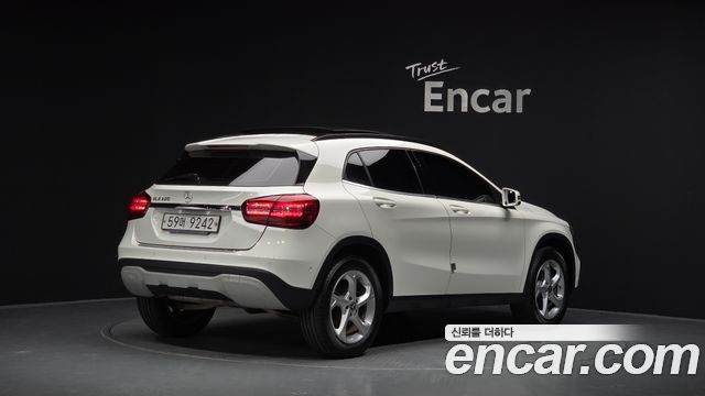 Mercedes-Benz GLA-Class (X156) GLA220 2018 — фото 2