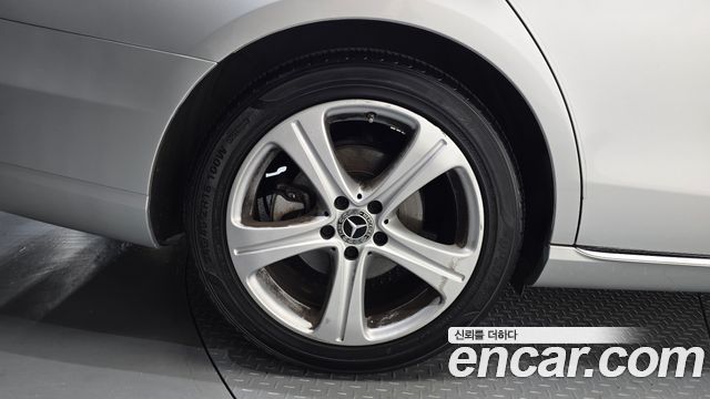 Mercedes-Benz E-Class (W213) E200 Avantgarde 2018 — фото 5