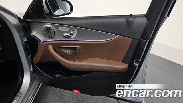 Mercedes-Benz E-Class (W213) E200 Avantgarde 2018 — фото 24