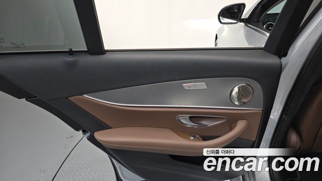 Mercedes-Benz E-Class (W213) E200 Avantgarde 2018 — фото 25