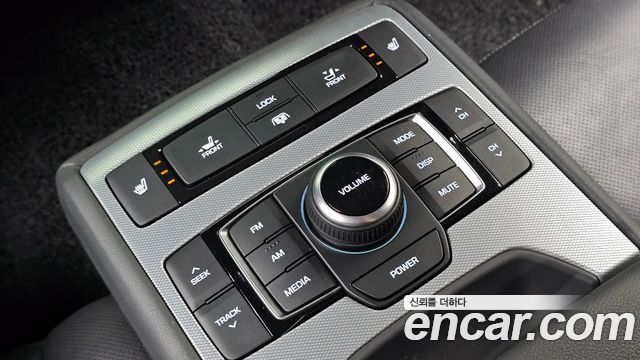 Genesis G80 3.3 GDI AWD Premium Luxury 2018 — фото 27